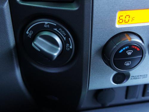 Nissan Titan 2007 photo 3