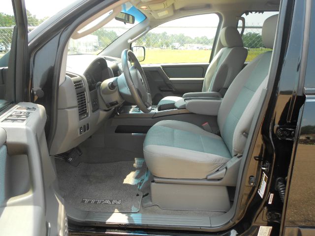Nissan Titan 2007 photo 2