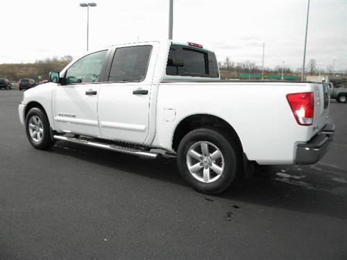 Nissan Titan 2008 photo 2