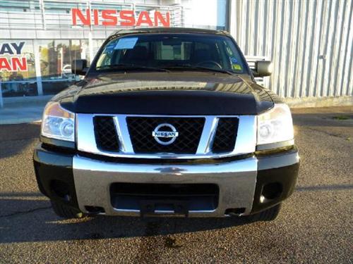 Nissan Titan LX Minivan Other