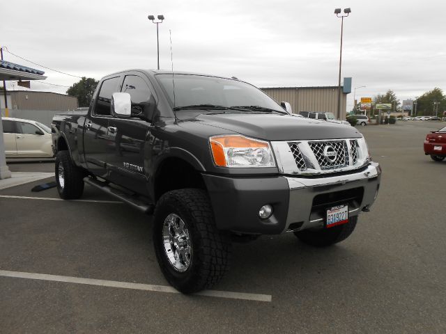 Nissan Titan 2008 photo 2