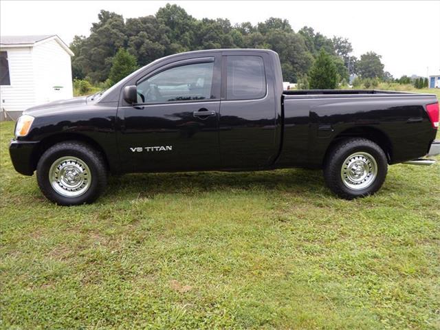 Nissan Titan 2008 photo 1