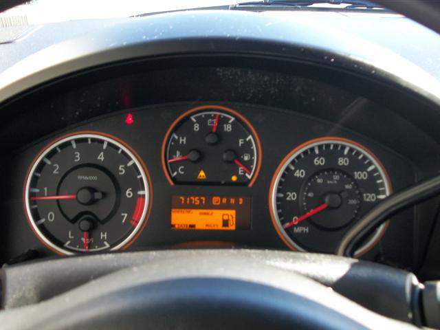 Nissan Titan SE 2WD Pickup