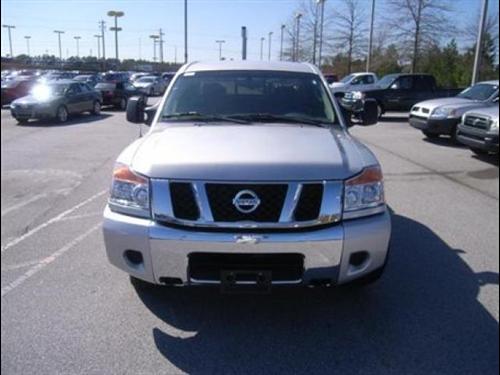 Nissan Titan SE Other