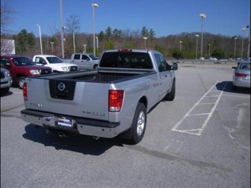 Nissan Titan 2008 photo 2