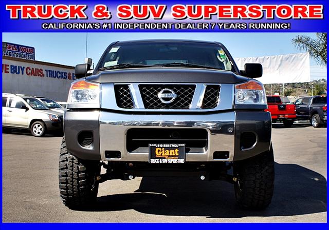 Nissan Titan 2008 photo 1