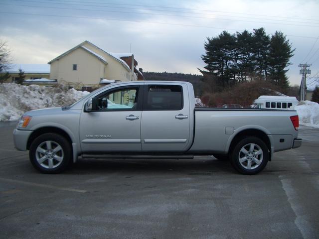 Nissan Titan 2008 photo 1