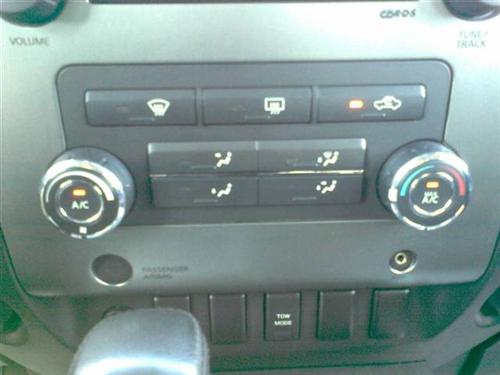 Nissan Titan 2008 photo 1