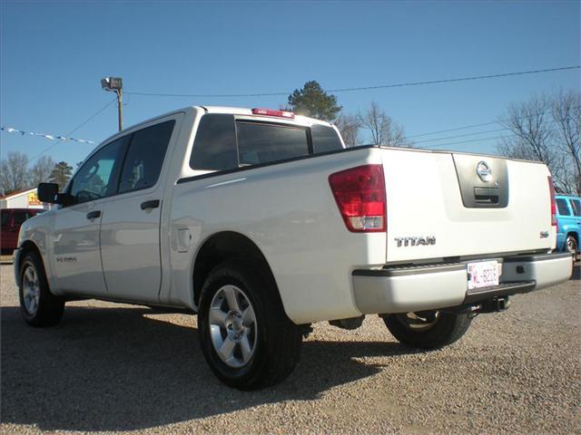 Nissan Titan 2008 photo 2