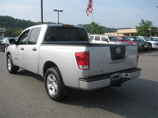 Nissan Titan 2008 photo 2