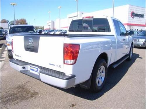 Nissan Titan 2008 photo 2