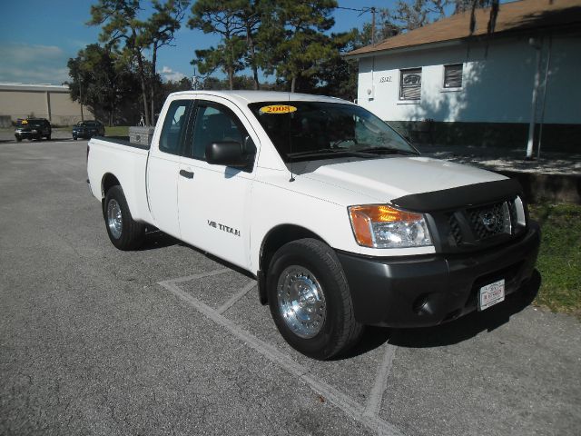 Nissan Titan 2008 photo 2