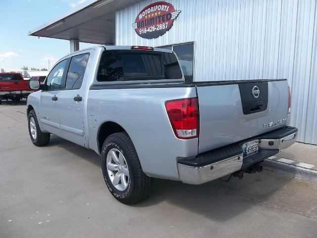 Nissan Titan 2008 photo 2