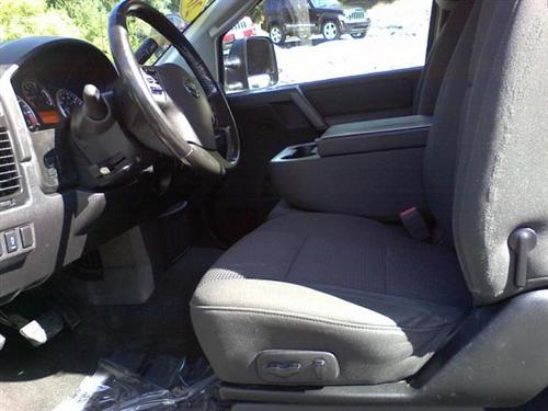 Nissan Titan 2008 photo 2