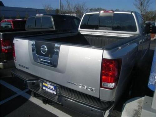 Nissan Titan 2008 photo 2