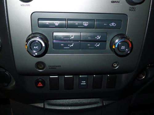 Nissan Titan 2008 photo 1