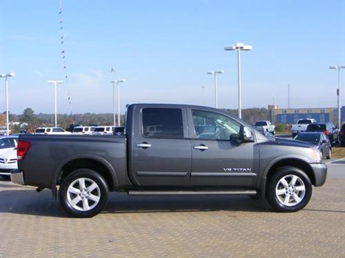 Nissan Titan 2008 photo 2