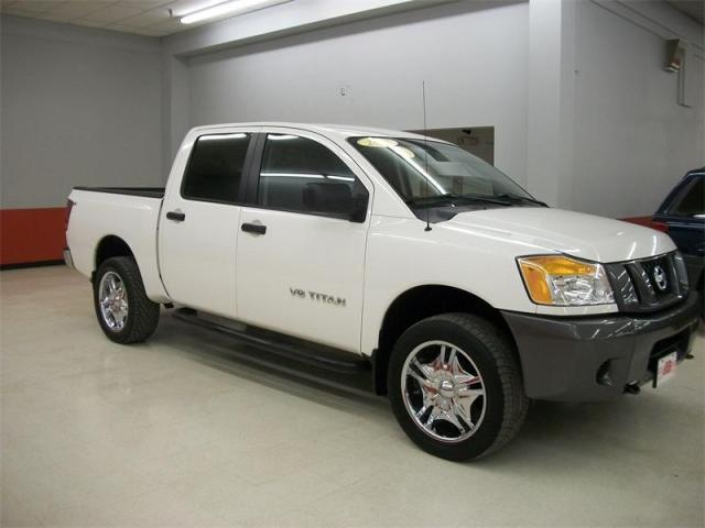 Nissan Titan 2008 photo 2