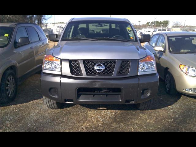 Nissan Titan SLT 4 X Pickup