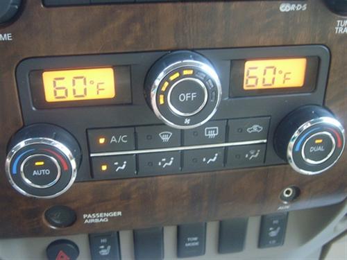 Nissan Titan 2008 photo 1