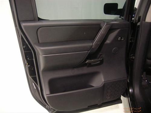 Nissan Titan 2008 photo 2