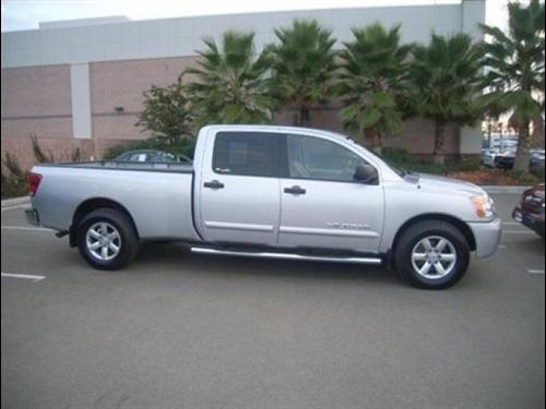 Nissan Titan SE Other