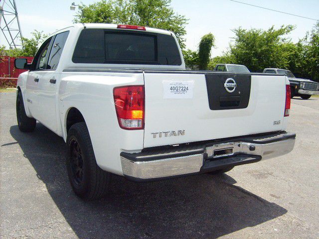 Nissan Titan 2008 photo 2