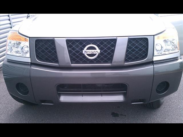 Nissan Titan W/nav.sys Pickup