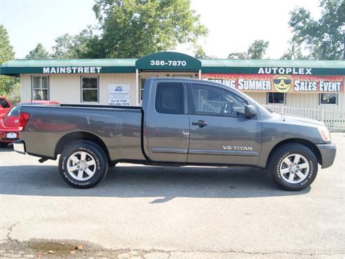Nissan Titan SE Other