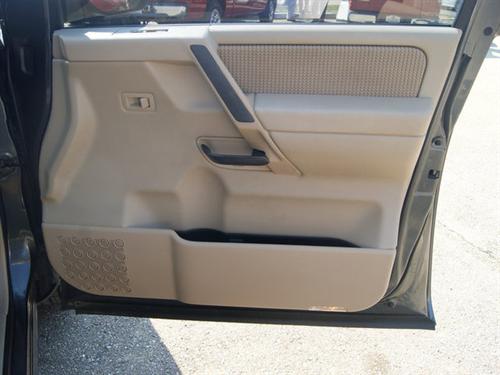 Nissan Titan 2008 photo 2