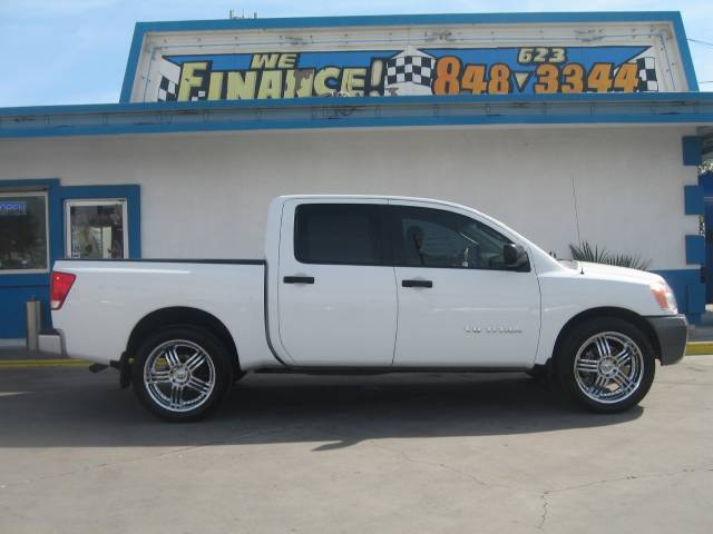 Nissan Titan X Pickup