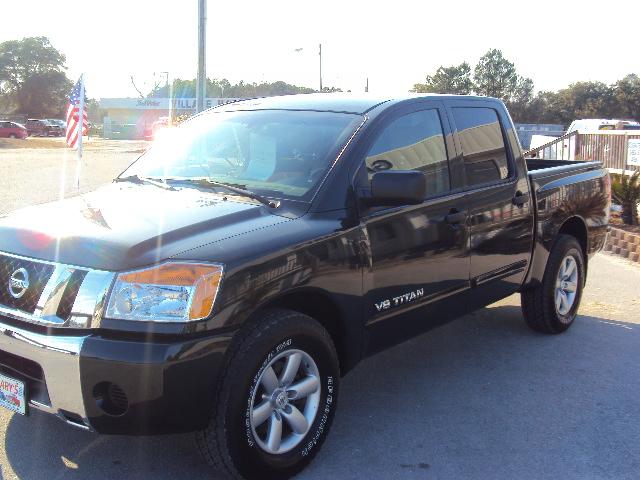 Nissan Titan 2008 photo 2
