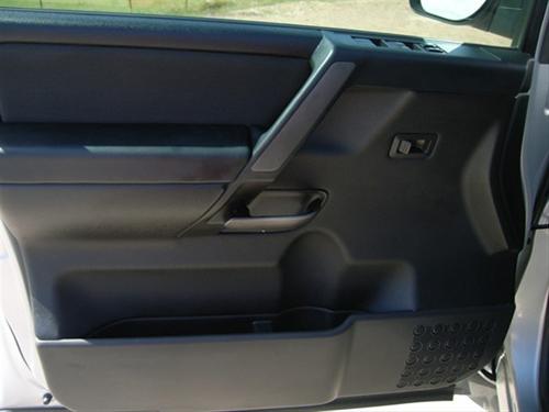 Nissan Titan 2008 photo 2