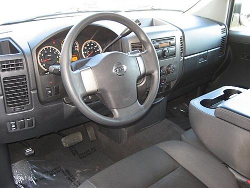 Nissan Titan 2008 photo 2