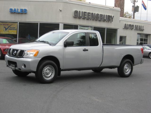 Nissan Titan High Ceiling 140 W.B. Van 2D Unspecified