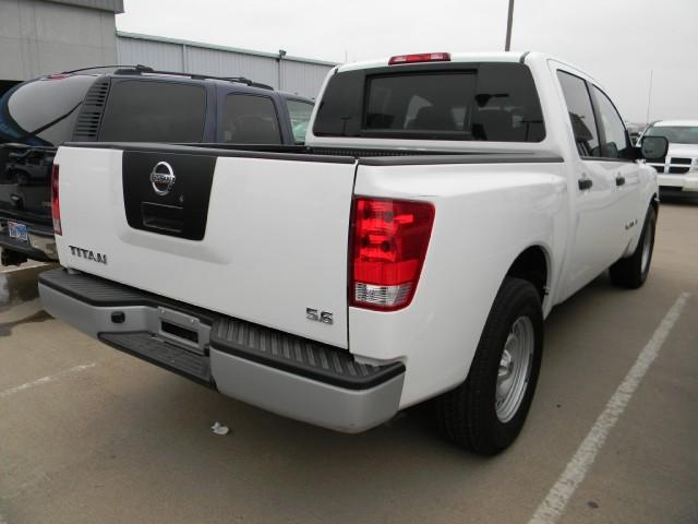 Nissan Titan 2008 photo 2
