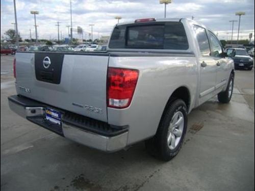 Nissan Titan 2009 photo 1