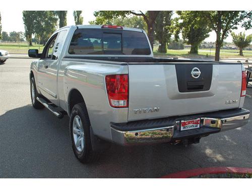 Nissan Titan 2009 photo 2