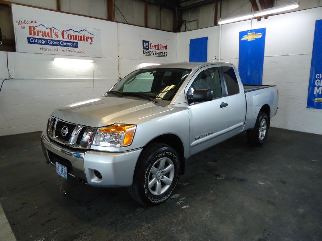 Nissan Titan 2009 photo 2