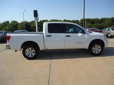 Nissan Titan 2009 photo 1