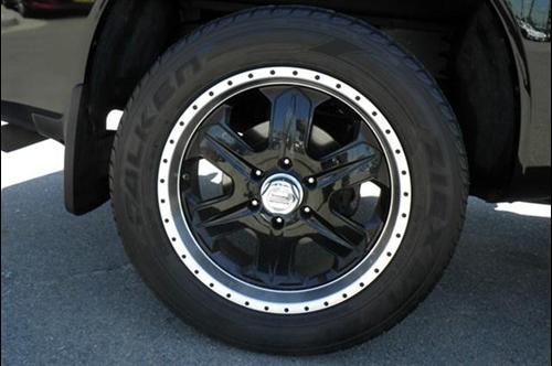 Nissan Titan 2009 photo 2