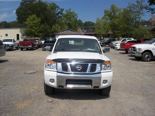 Nissan Titan 2009 photo 2