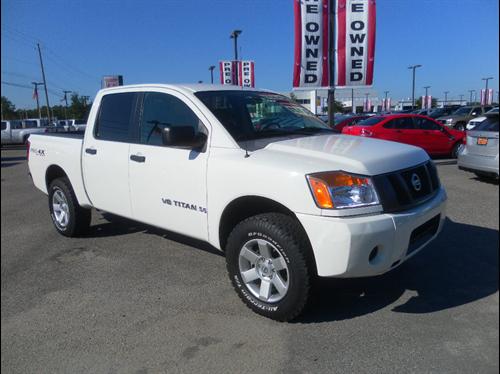 Nissan Titan 2009 photo 3