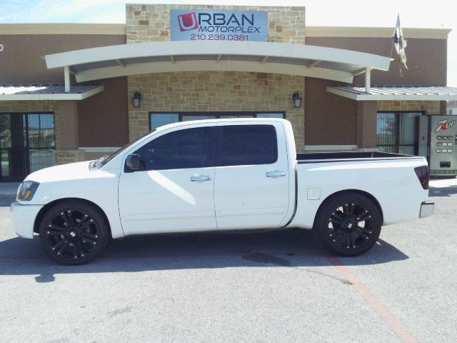 Nissan Titan 2009 photo 3