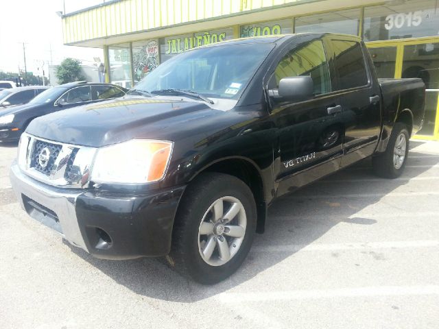 Nissan Titan 2009 photo 2