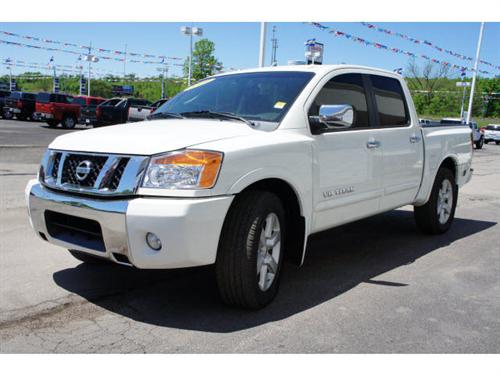 Nissan Titan 2009 photo 2