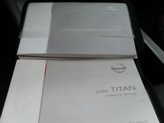 Nissan Titan 2009 photo 0