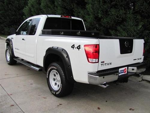 Nissan Titan 2009 photo 2