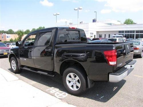 Nissan Titan 2009 photo 2