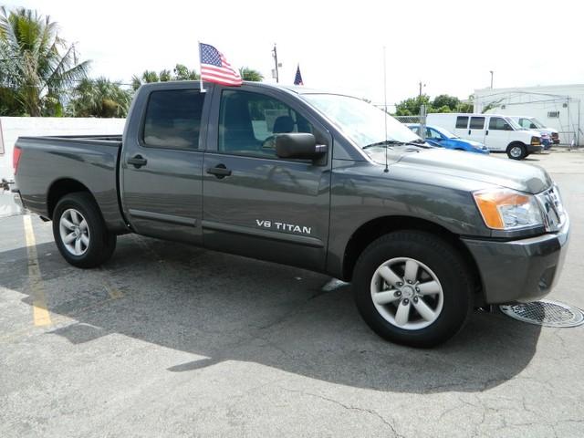 Nissan Titan 2009 photo 1